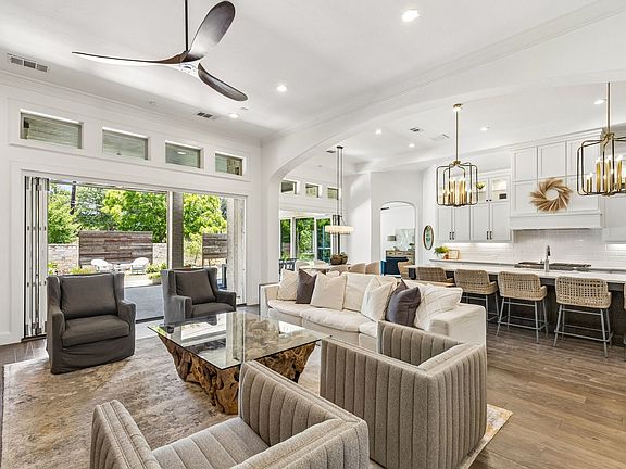 5th image of 321 Woodsong Way