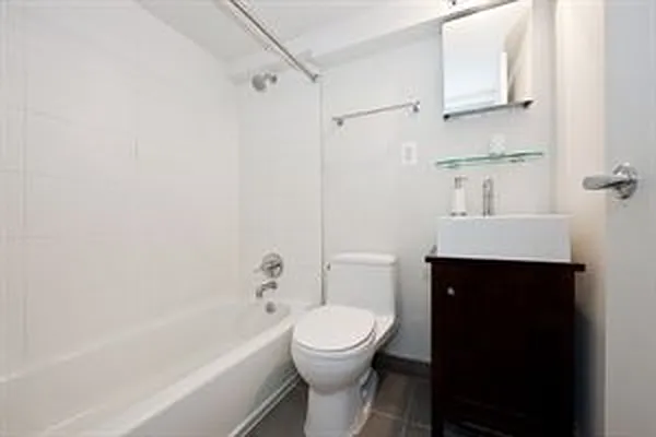 Rented by Douglas Elliman | media 38