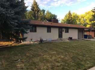 1004 22nd Ave S, Moorhead, MN 56560