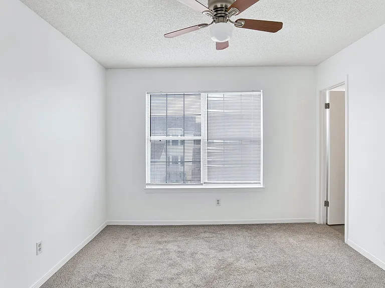 601 E Burgess Rd #K11 — Photo 20