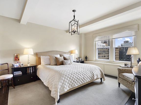 5th image of 205 E 78th St APT 16L