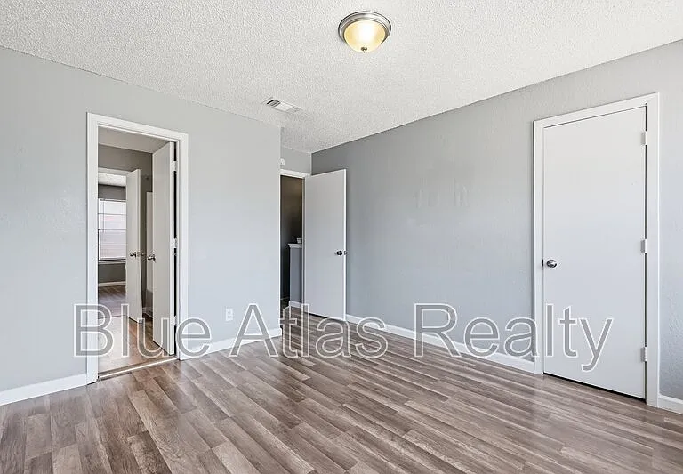8108 Foxfire Ln #B — Photo 10
