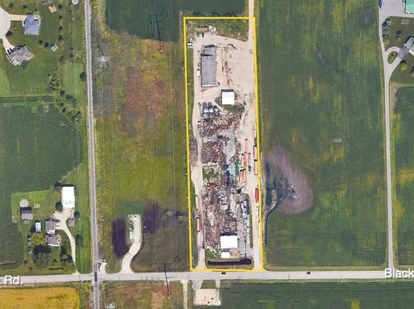 25520 W Black Rd, Shorewood, IL 60404