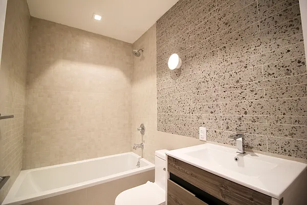 Rented by Hagstrom Management Inc | media 37