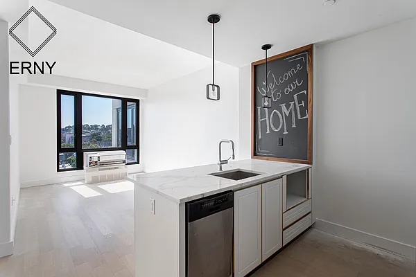 Rented by ERNY LLC | media 22