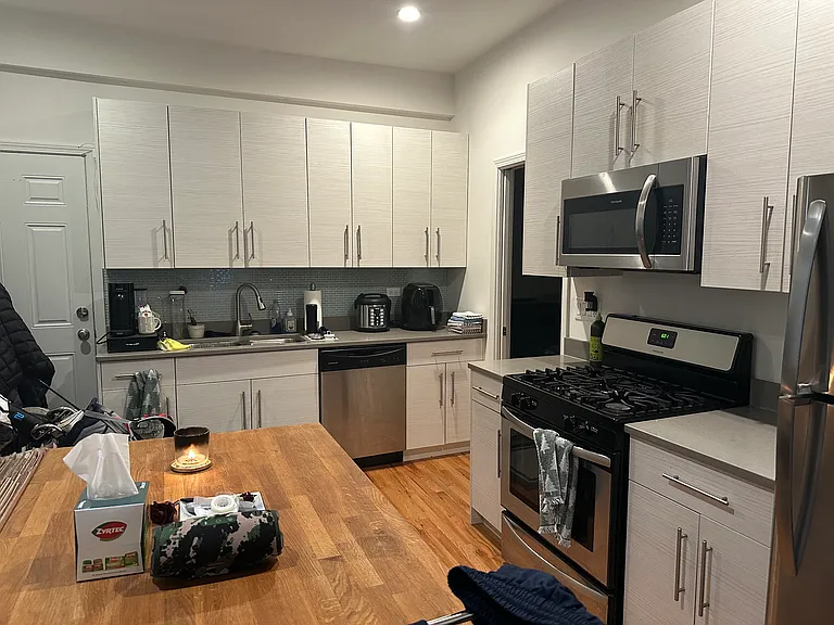 1516 N Greenview Ave #1F — Photo 1