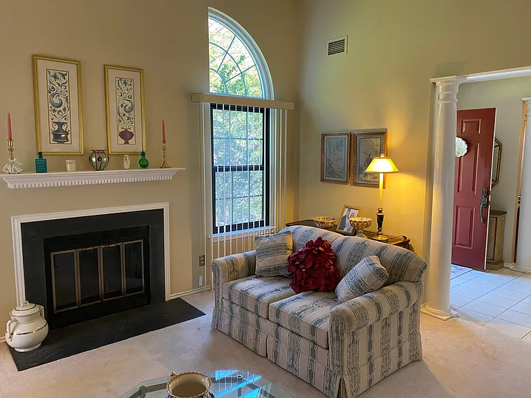 45 Old Orchard Ln — Photo 8