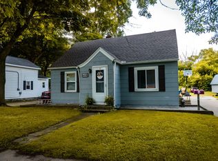 608 W Maple St, Wayland, MI 49348