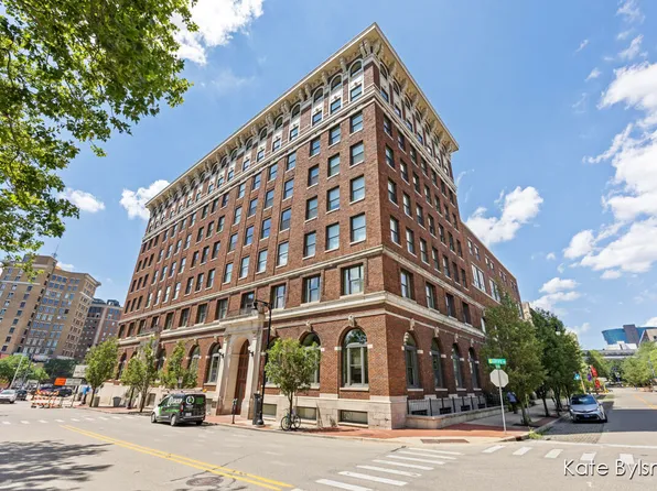 27 Library St NE #706, Grand Rapids, MI 49503