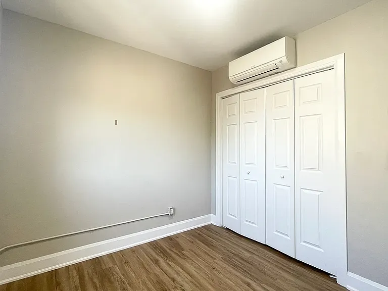 540 King St E #C7 — Photo 10