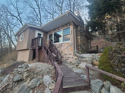 26 W Shore Trl, Stockholm, NJ, 07460