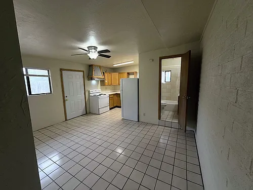 4443 S 4th Avenue 202 E Photo 1