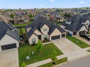 1408 Breeze Ct, Bentonville, AR 72713