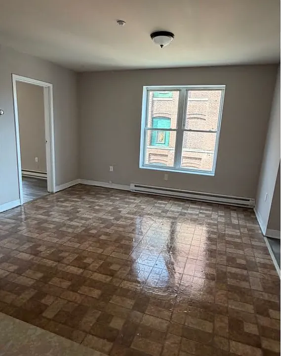 258 Mill St #10