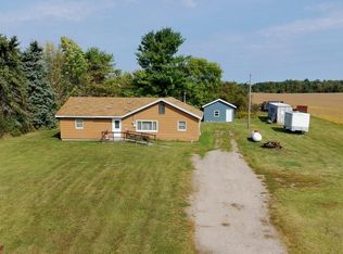 455 E Shearer Rd, Hope, MI 48628