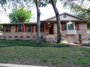 9008 Vinewood Dr, Dallas, TX 75228