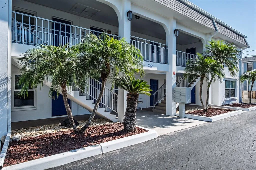 1 bed, 1.0 bath, 613 sqft, $2,600 — Photo 3