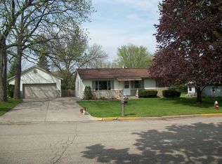 747 9th St, Baraboo, WI 53913