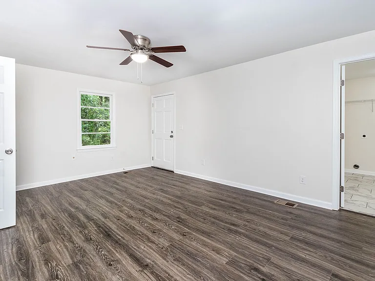 105 Mountain View Dr — Photo 10