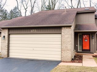 175 Woodstone Rd #10, Waterford, MI 48327