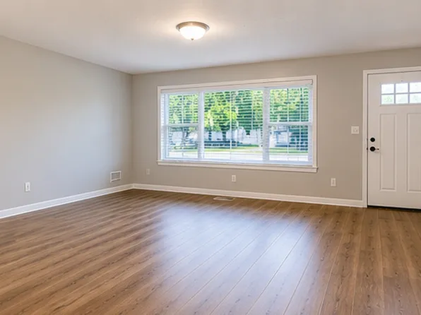 (undisclosed Address), Milwaukee, WI 53206