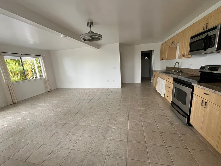73-1XX9 Melomelo St — Photo 2