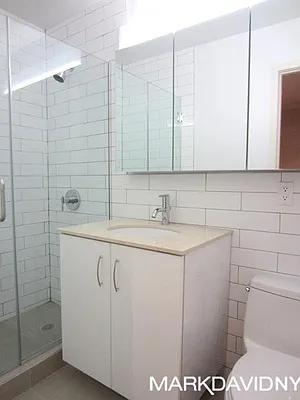 Rented by Mark David | media 56