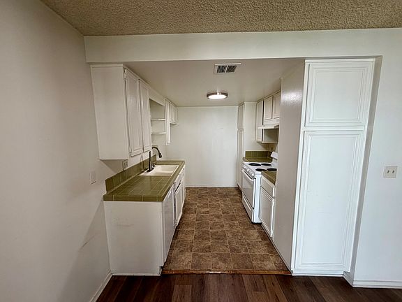 4th image of 1003 N Stoneman Ave APT E