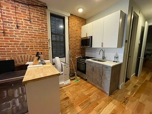 Rented by EXR | media 16