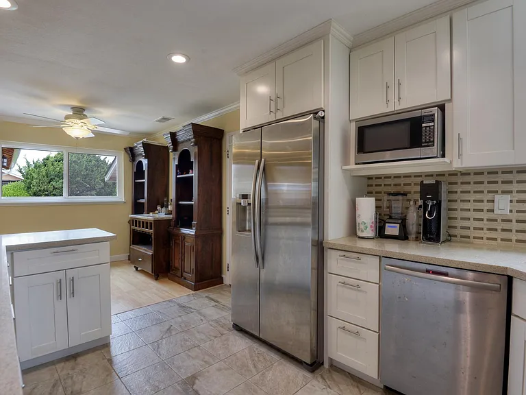 Newly remodeled Kitchen with stainless steel appliance