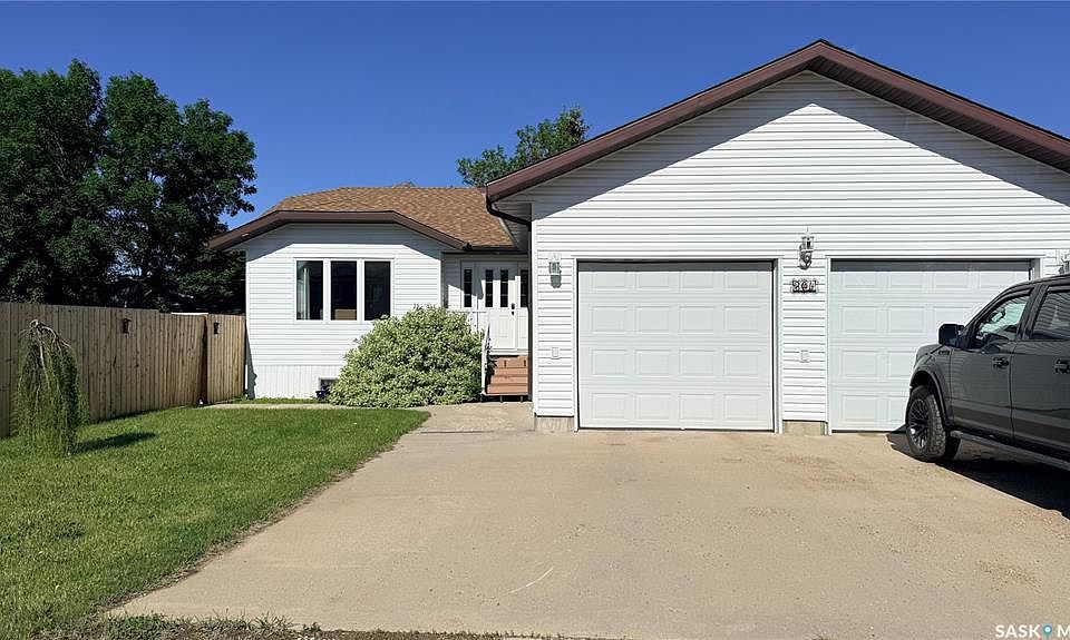 1st image of 304 Archibald STREET
