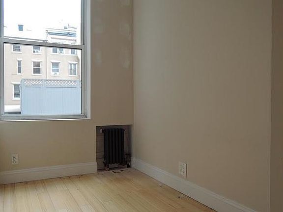 2nd image of 364 W 15th St APT 10