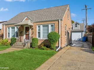 5737 N Oriole Ave, Chicago, IL 60631