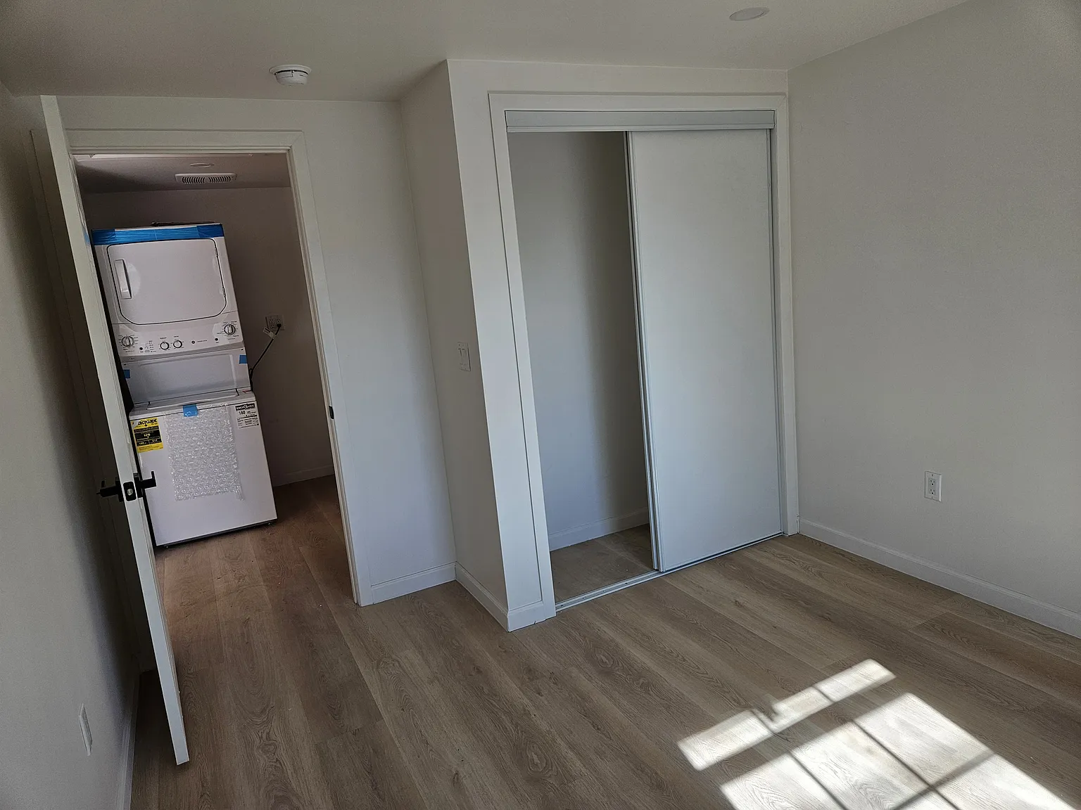 Shoup Ave, Canoga Park — Photo 1