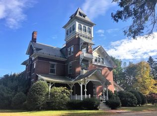 1 Florence St #3, Leeds, MA 01053