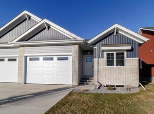 4930 S Beardsley Ave, Lacombe, AB T4L0G4