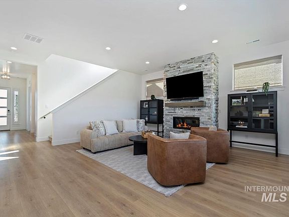 4th image of 7649 W Whisper Ridge Dr