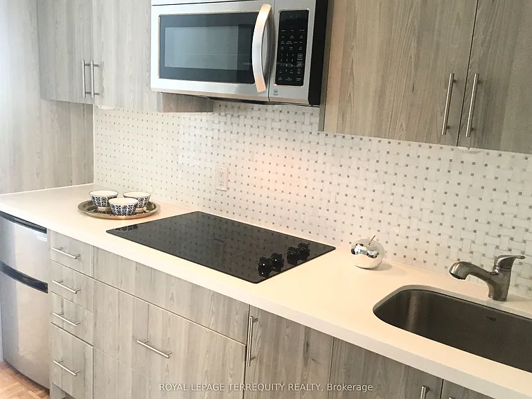 305 Margueretta St #TOP FLOOR — Photo 6