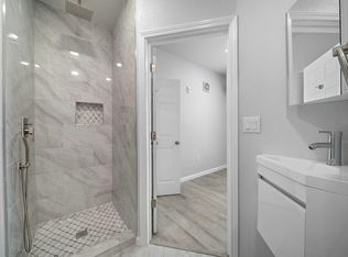 2813 Church St #D, Galveston, TX 77550