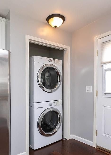 1st image of 3832 Edenhurst Ave