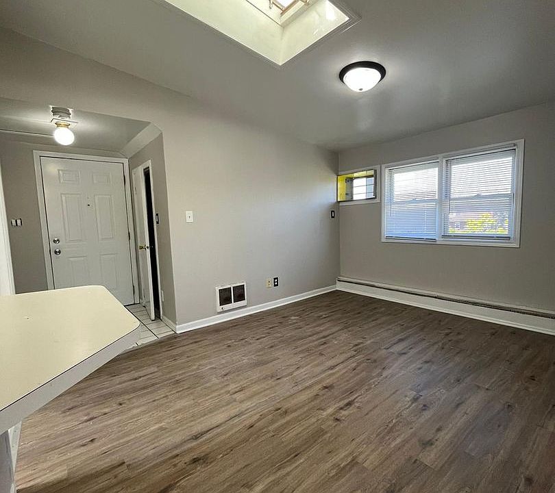 1st image of 4802 Walsh Ave