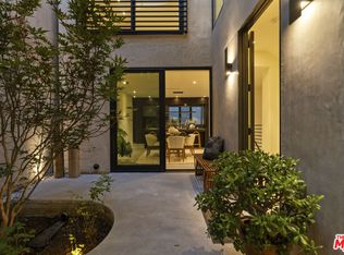 923 N Hilldale Ave, West Hollywood, CA 90069