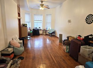 1109 S Racine Ave #2F, Chicago, IL 60607