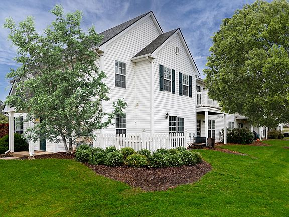 2nd image of 506 Stonington Cir #558