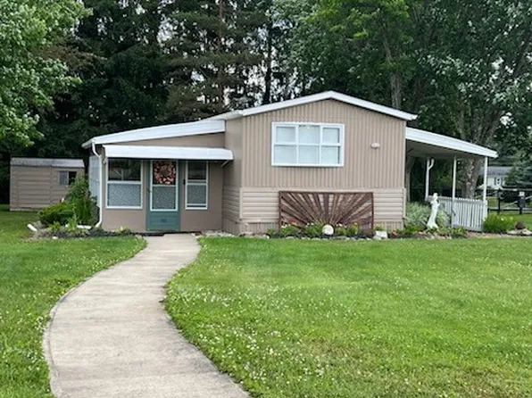 1501 Lee Ln, Grove City, PA 16127