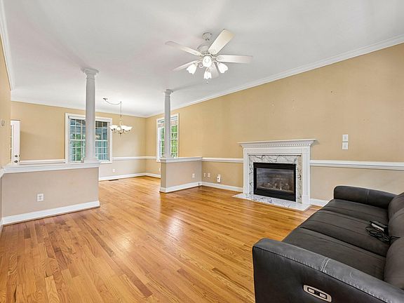 5th image of 1606 Kelvington Pl