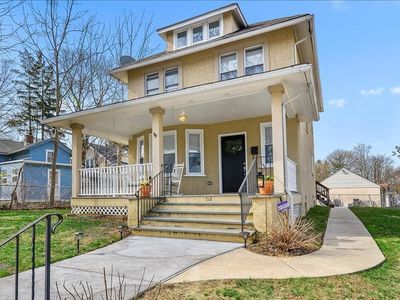 712 E Railroad Ave, Bryn Mawr, PA, 19010