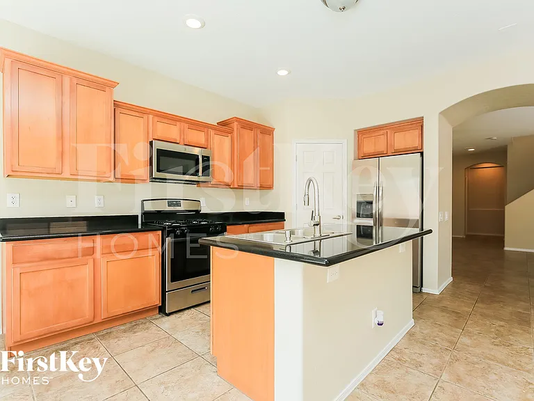 9048 Salvatore St — Photo 5
