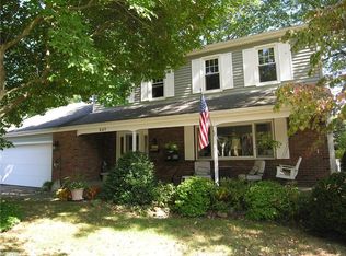 247 Moorewood Ave, Avon Lake, OH 44012