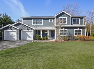 17 Loch Ln, Rye Brook, NY 10573